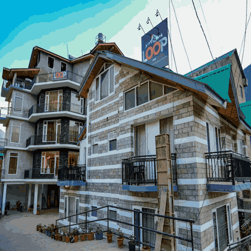 Loop Inn Manali - Hotel in Manali Near Solang Valley